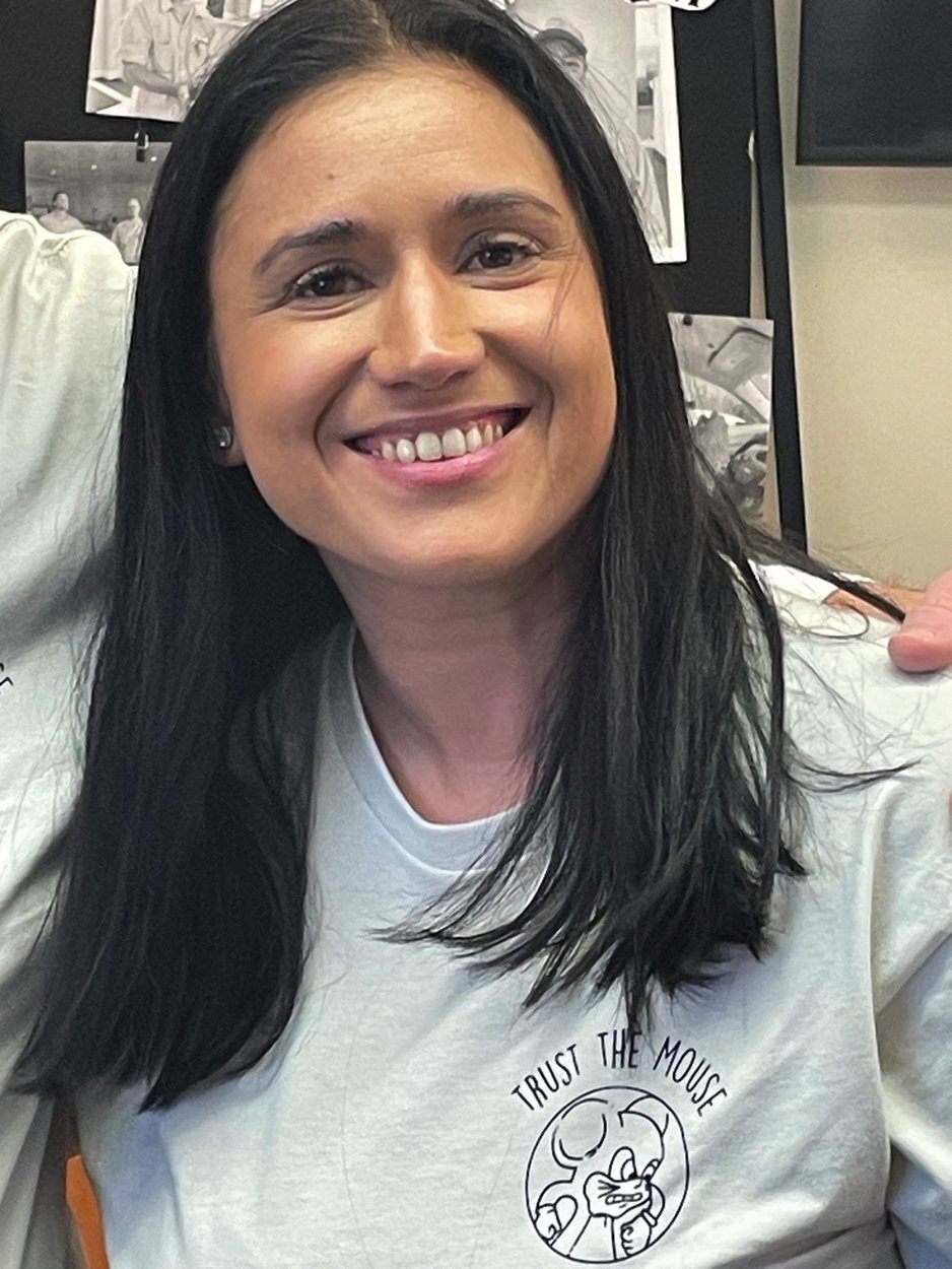 Evelin Gutierrez, Office Manager